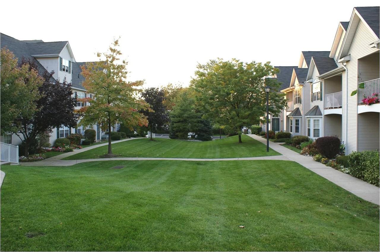 213 Cambridge Court #213 - Photo 2 of 17