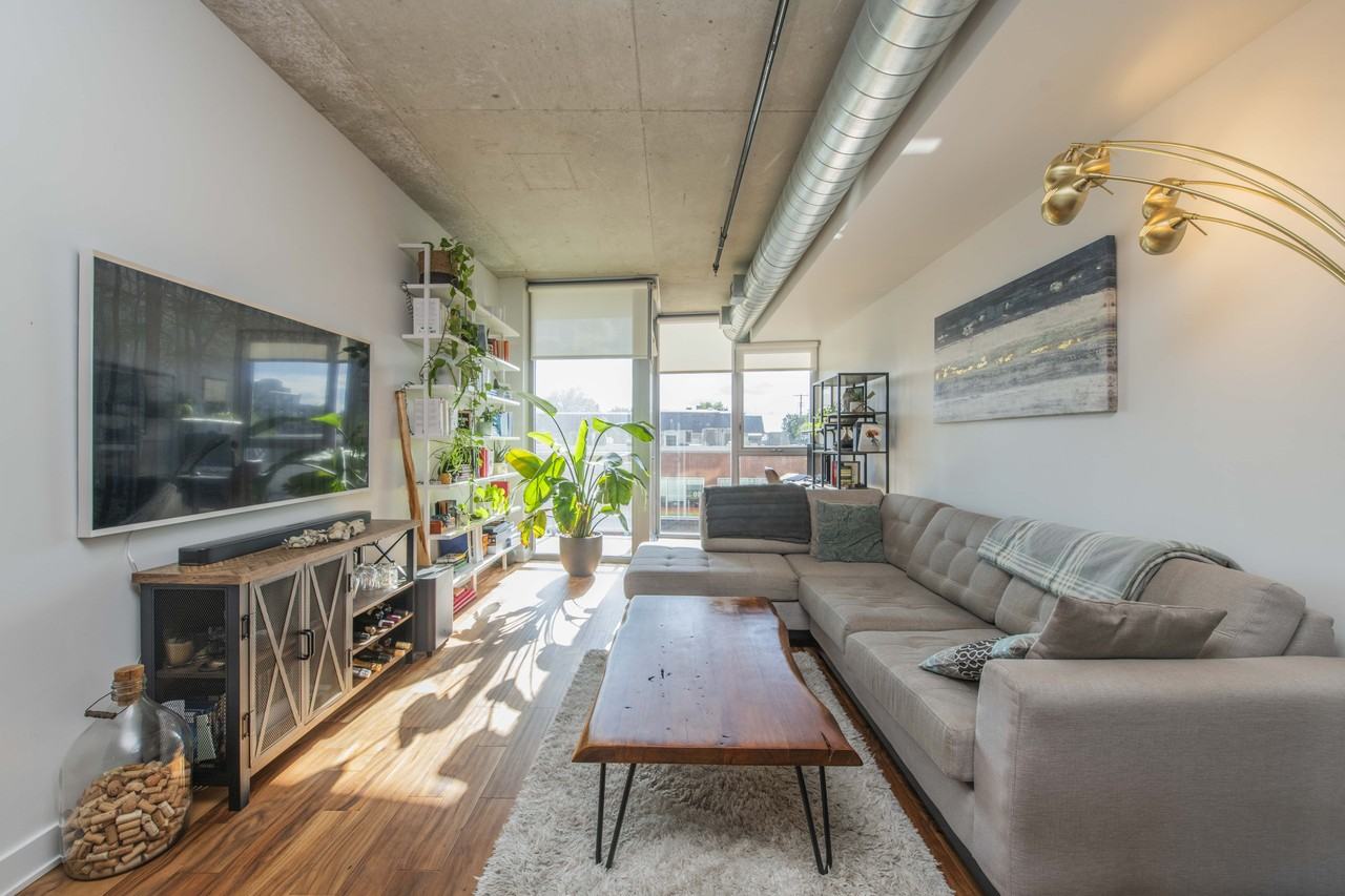 360 McLeod Street #306 - Photo 7 of 20