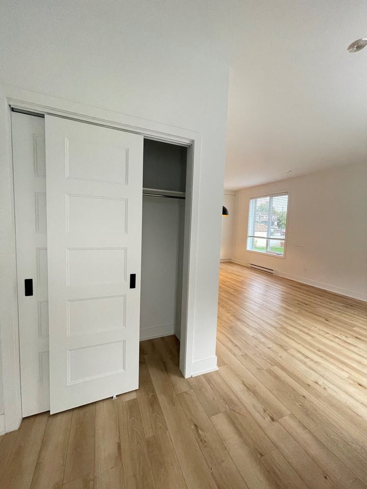 1139 Rue Westgate - Photo 2 of 21