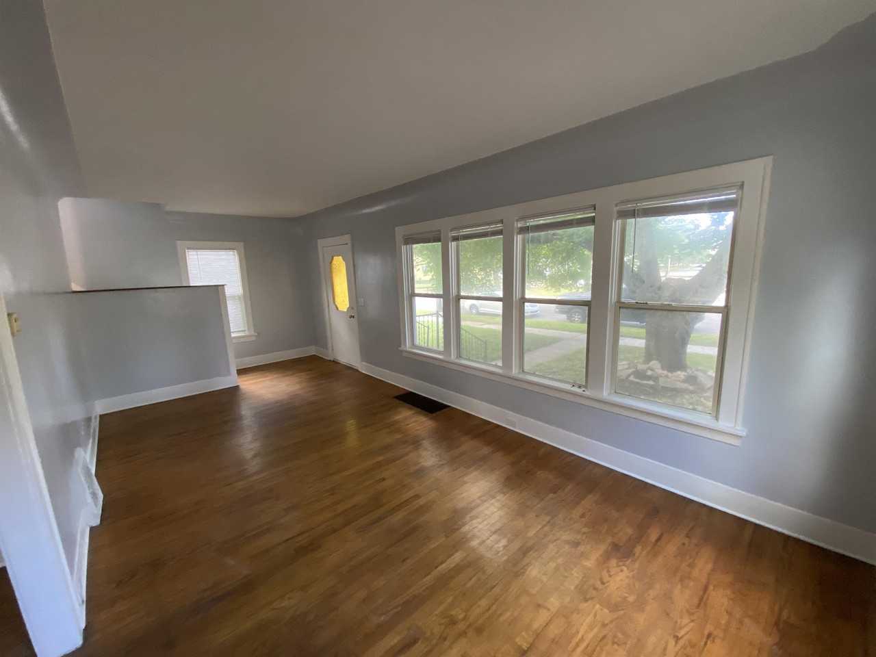 1050 Neland Ave Se #1 - Photo 2 of 8