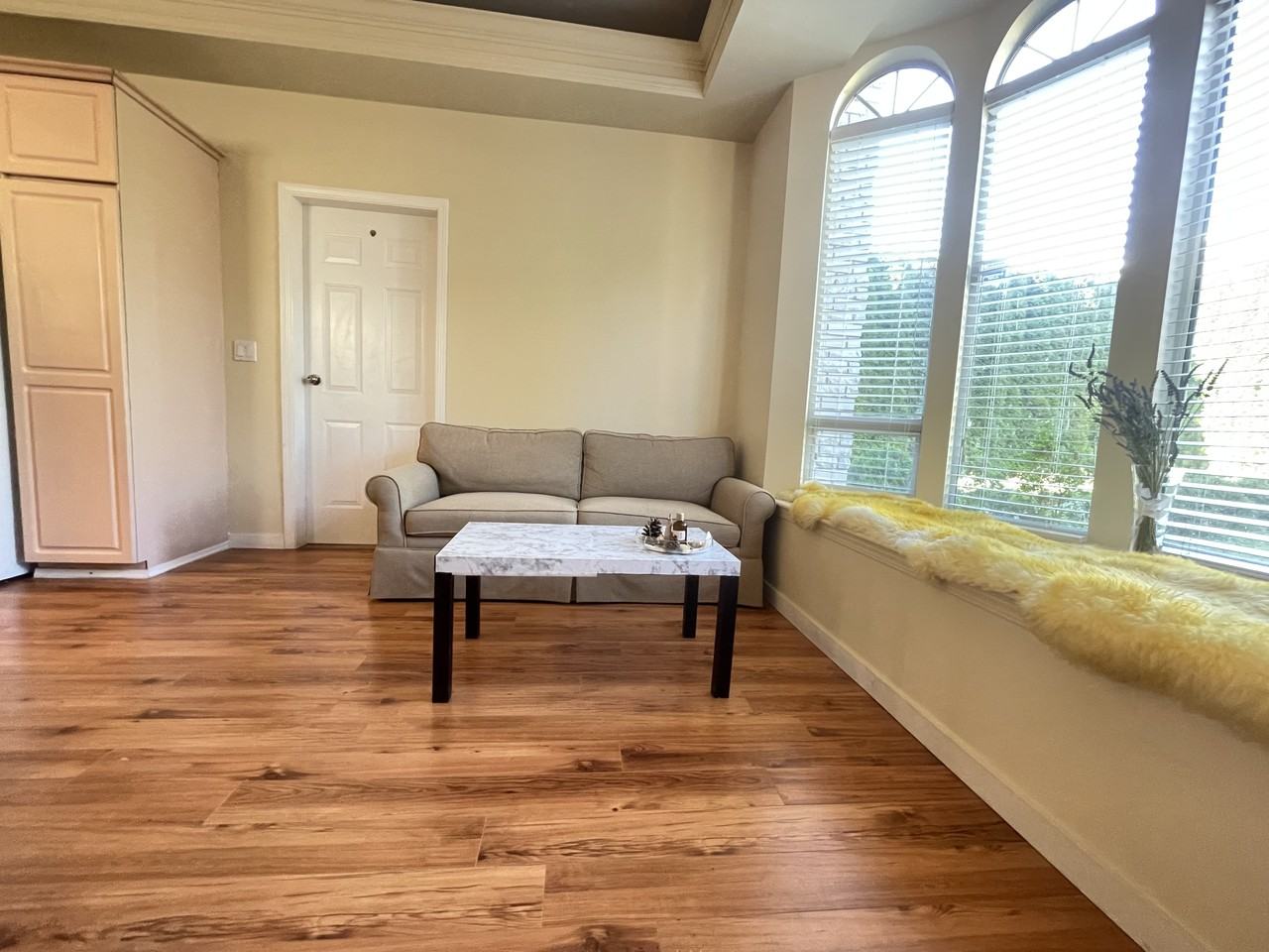 738 East 49th Avenue, Vancouver, BC V5W 2H4, CAN - 2 bedroom House