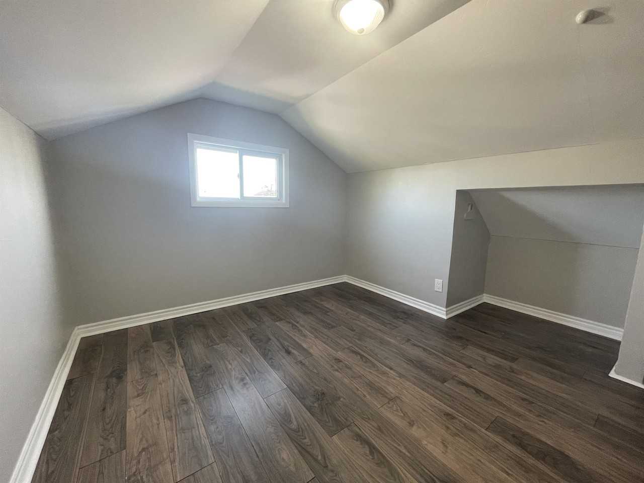 60 Croatia Ave - Photo 3 of 10