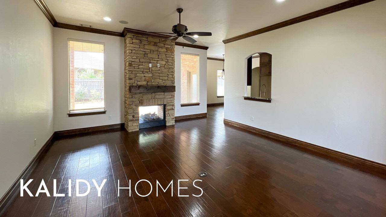 1424 Narrows Bridge Cir #1 - Photo 7 of 38