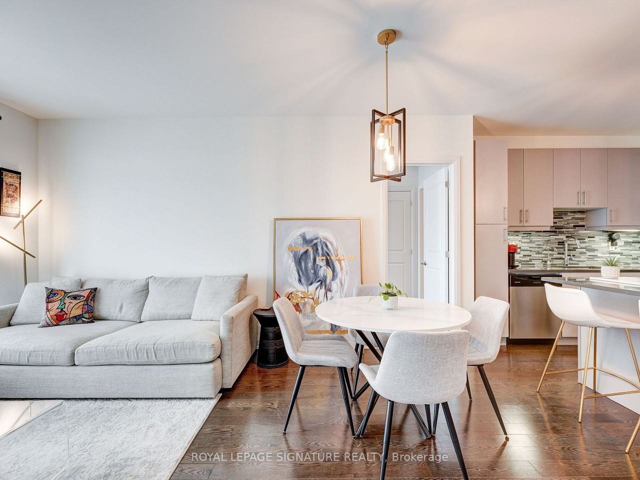 15277 Yonge Street - Photo 2 of 18