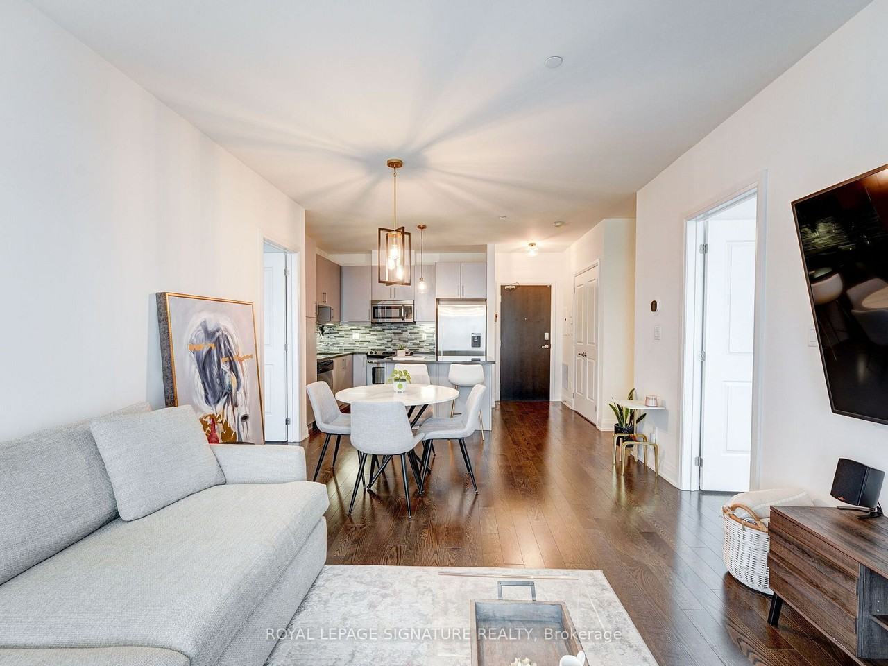 15277 Yonge Street - Photo 3 of 18