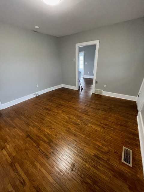 199 Main St W - Photo 2 of 16