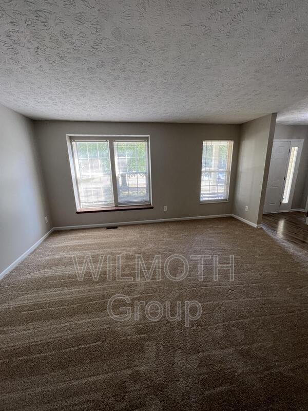 7745 Kane Ct - Photo 3 of 15