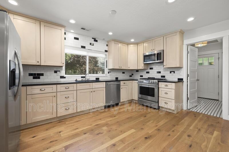 1830 Nw - Photo 6 of 19