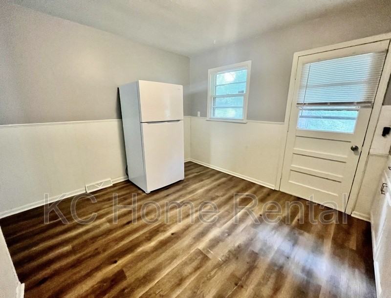 3028 N 71st St - Photo 3 of 26