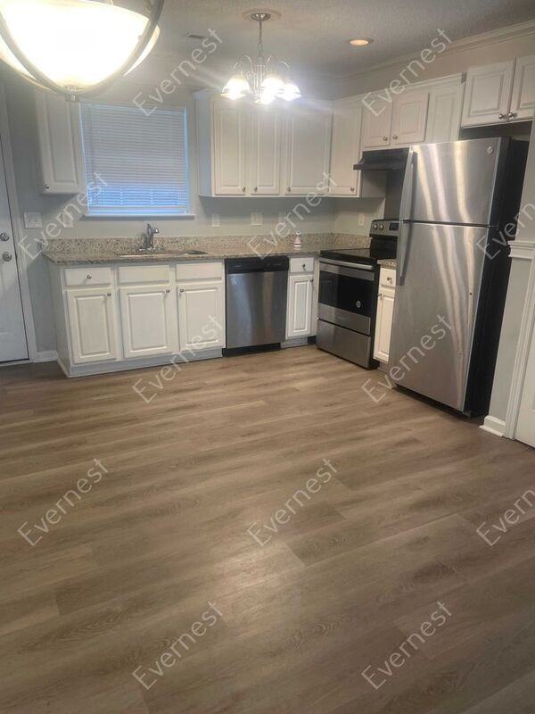 3221 Lasalle St - Photo 3 of 15