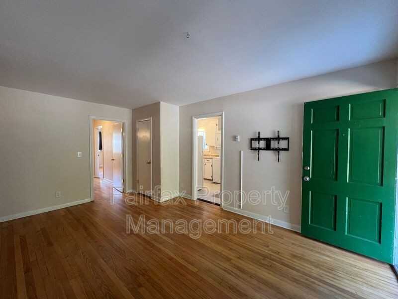 1937 Morehead Ave #1937 - Photo 5 of 24