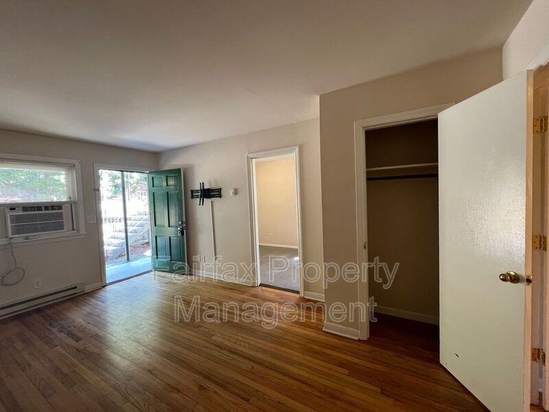 1935 Morehead Ave #1935 - Photo 6 of 24