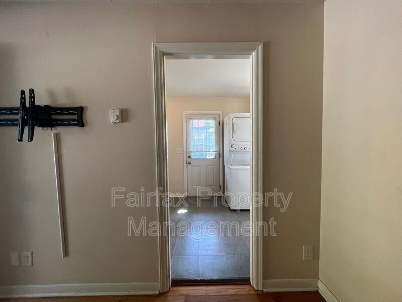 1935 Morehead Ave #1935 - Photo 7 of 24