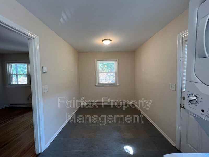1935 Morehead Ave #1935 - Photo 5 of 15