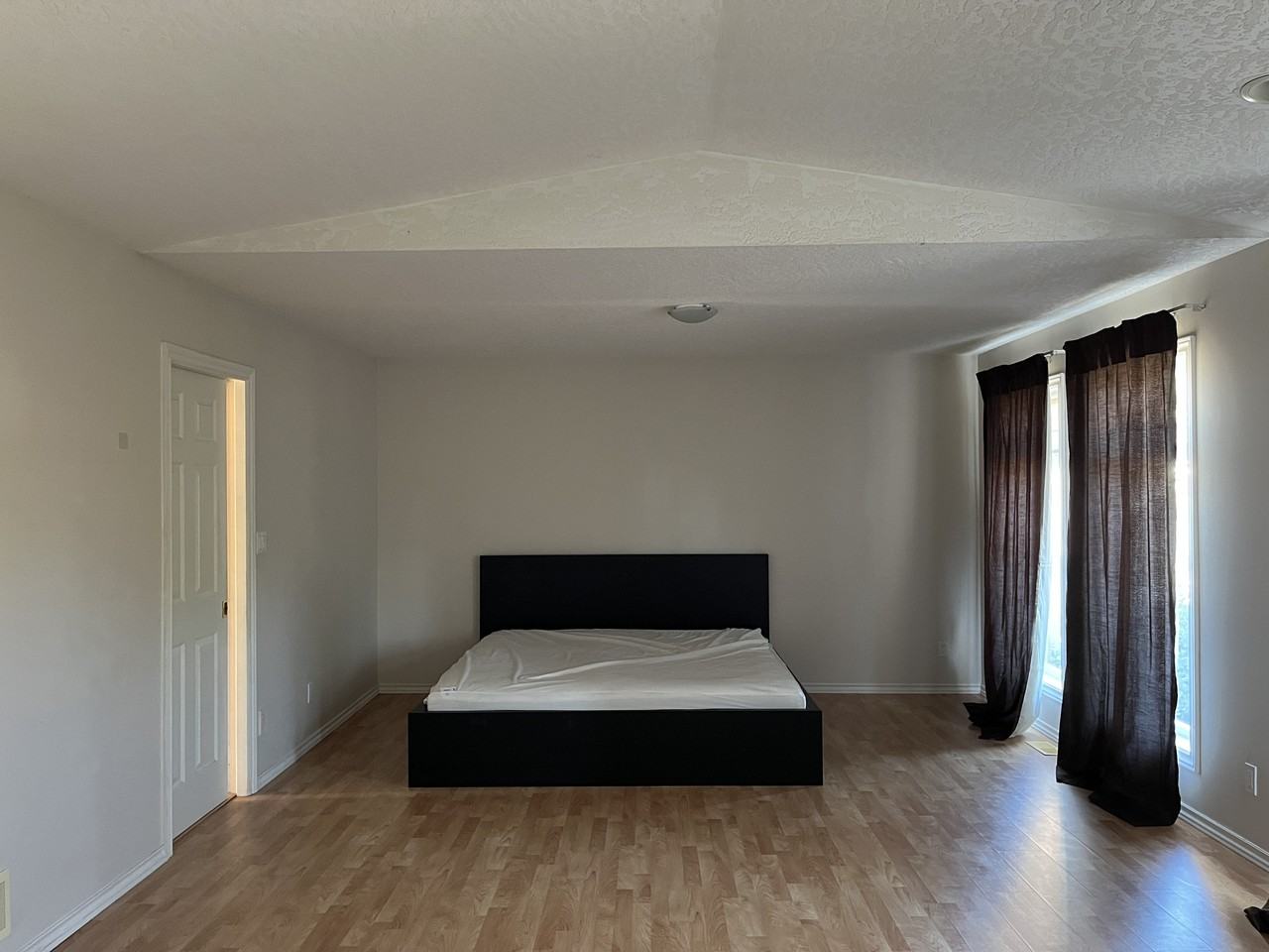 1196 Firbank Close - Photo 3 of 16