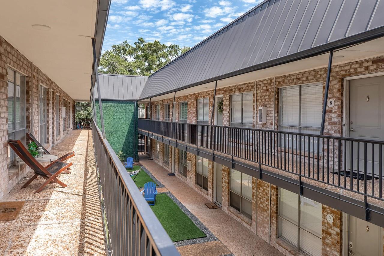 The Dawson at Stratford Apartments - Photo 4 of 50