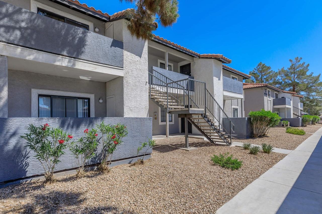 Parc 17 - Photo 2 of 50