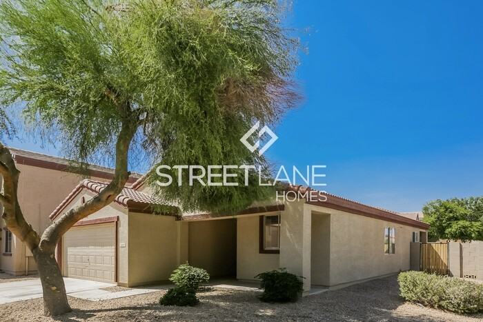 8416 W Hughes Dr - Photo 2 of 16