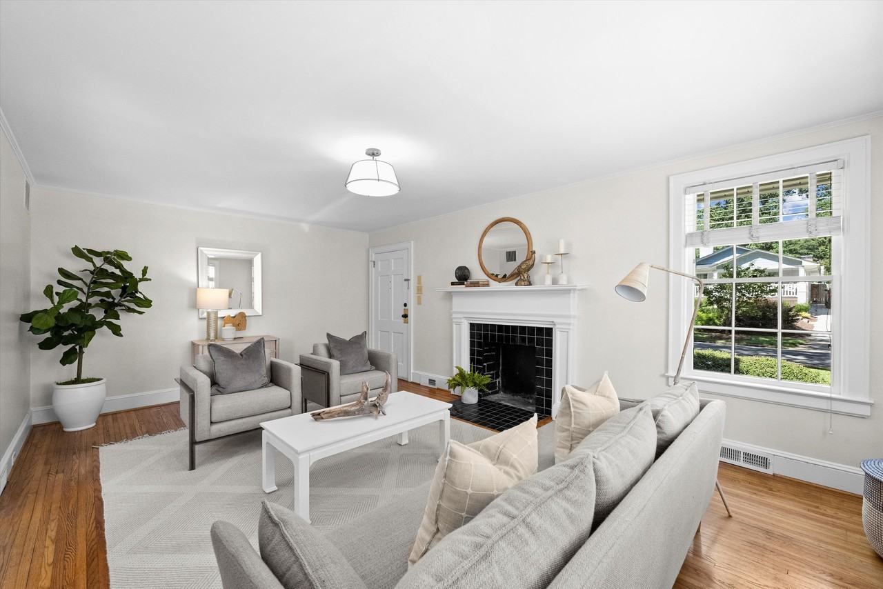 2004 Chatham Ave #NA - Photo 3 of 14