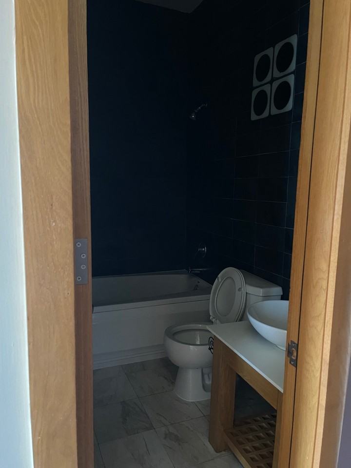 477 Saint Marks Pl #201 - Photo 3 of 3