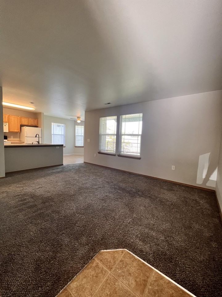 1805 E Overland Rd Bldg 37 #23 - Photo 2 of 18