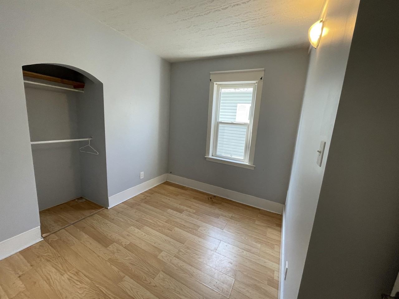 213 Commercial Ave #1A - Photo 3 of 6