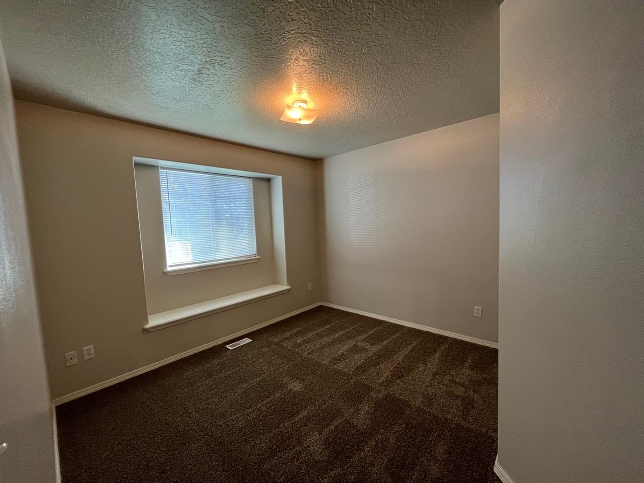 16847 Bayou Way #16847B - Photo 5 of 20