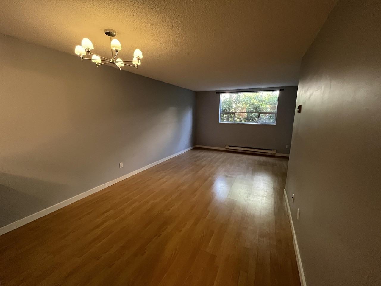 1345 Comox St #102 - Photo 3 of 8