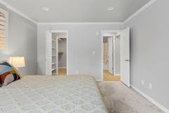 1101 W Greenough Dr - Photo 1 of 1