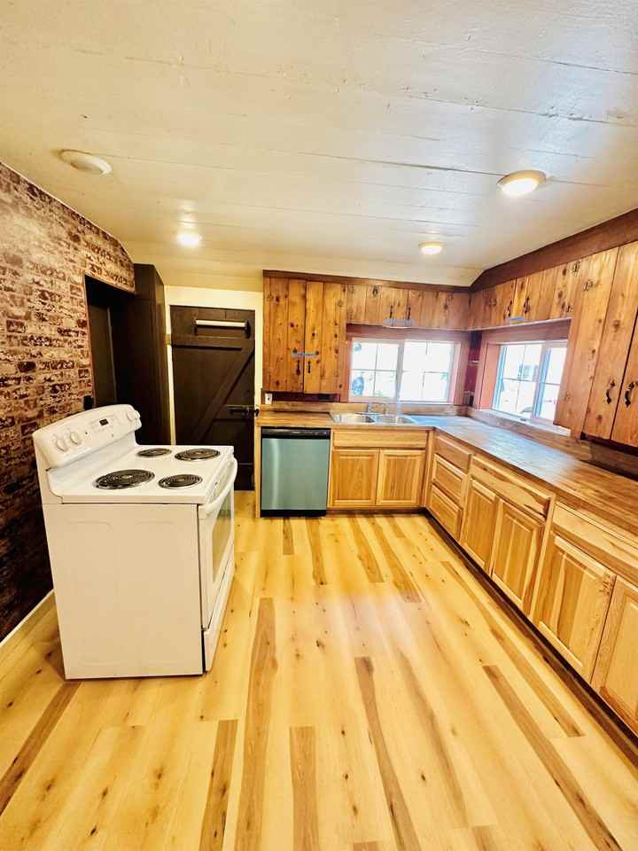 21745 S Lewellen Rd #1 - Photo 3 of 19