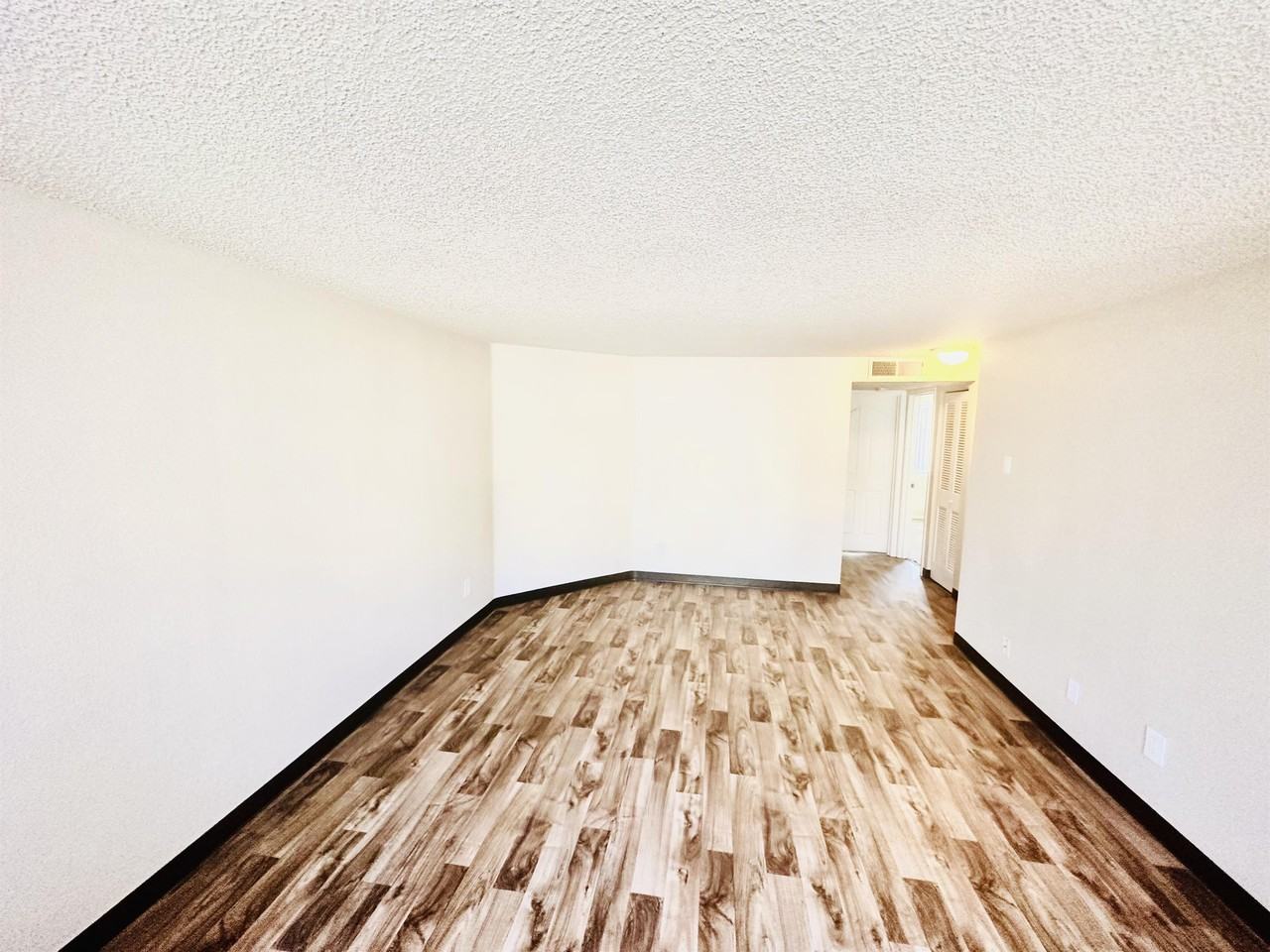 Wayside Ter Ne #2435 - Photo 3 of 15