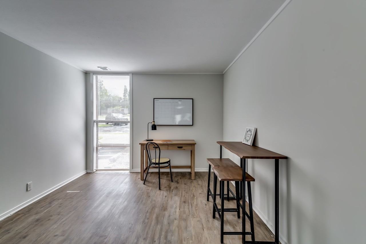 Lakeside Hamlet Office - Photo 4 of 40