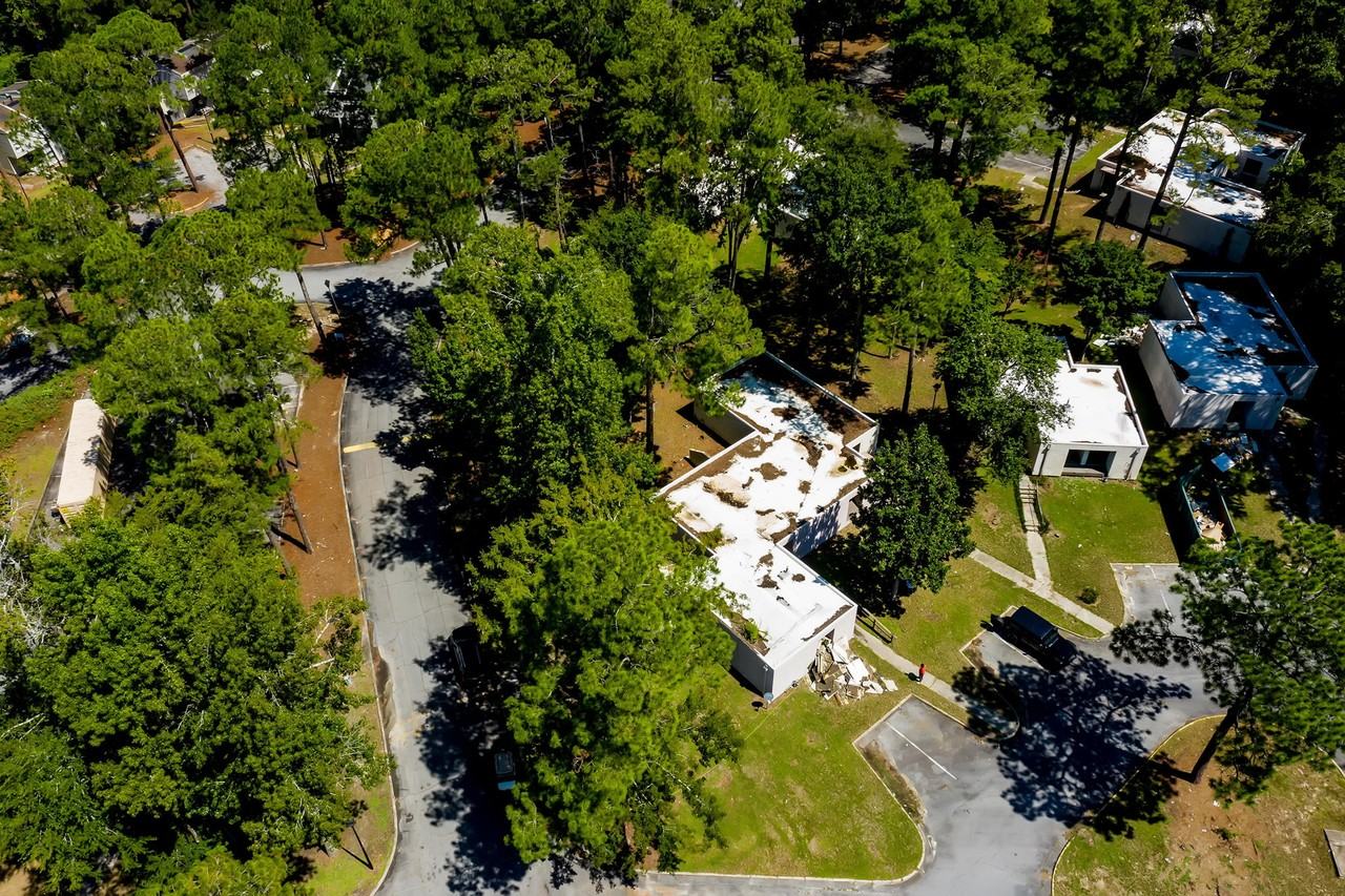 Lakeside Hamlet #02I - Photo 3 of 21