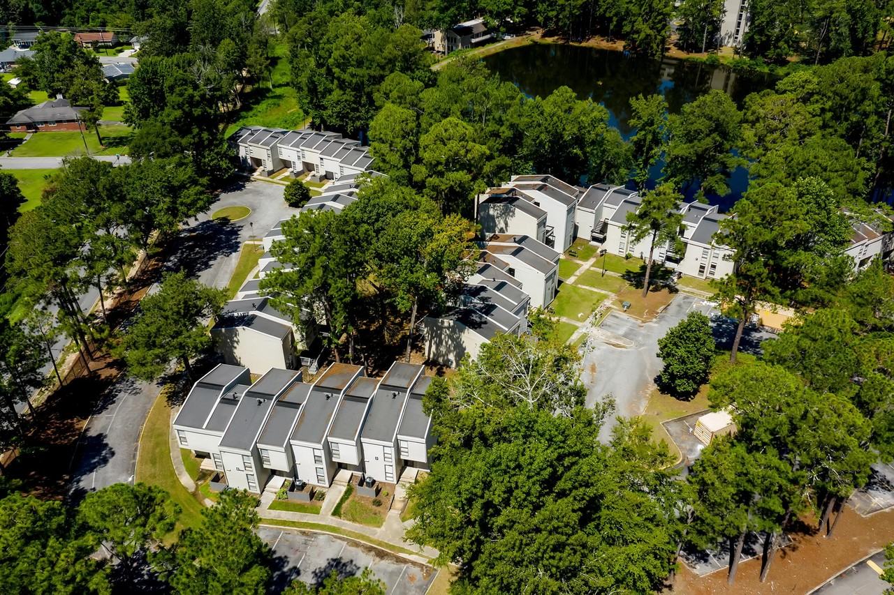 Lakeside Hamlet #02I - Photo 5 of 21