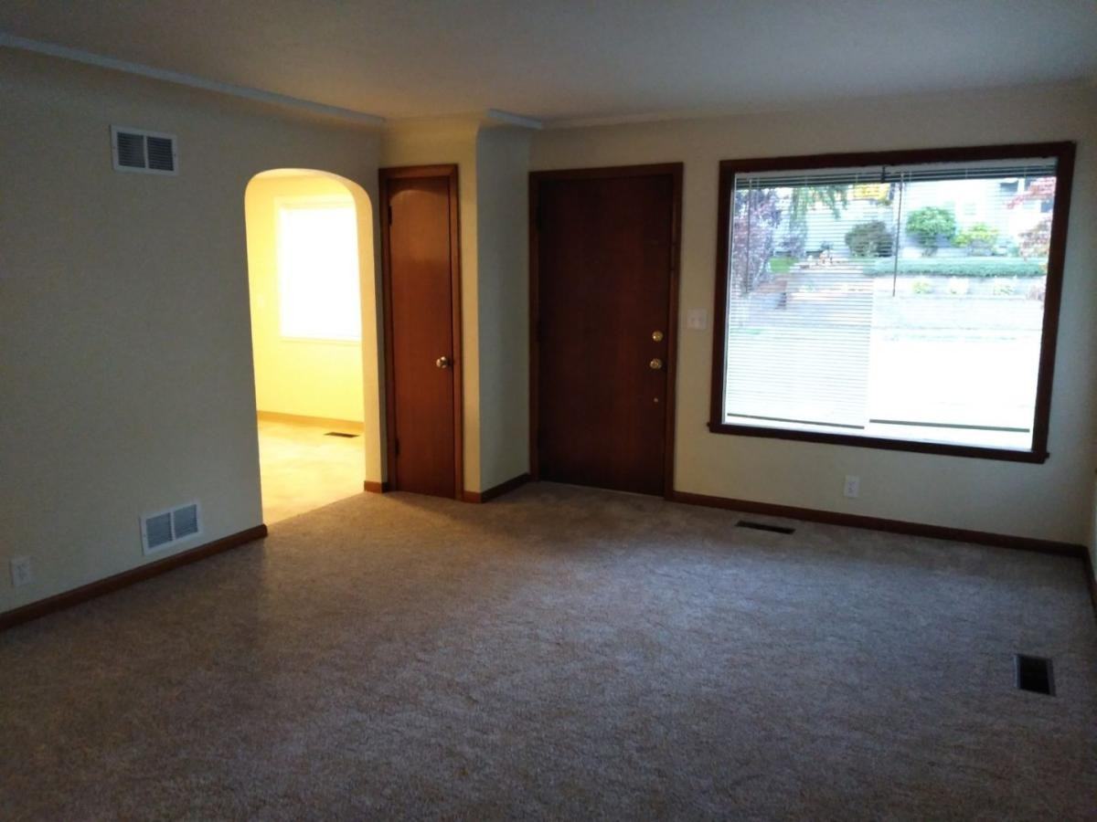 533 Farallone Ave #1 - Photo 2 of 10
