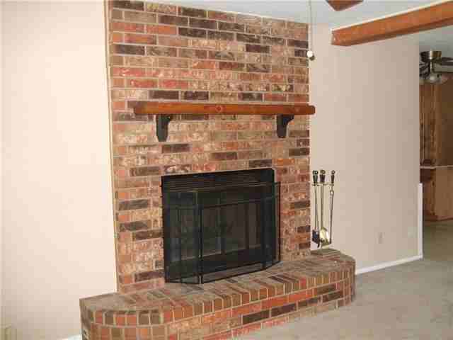 7441 S College Cir - Photo 3 of 10