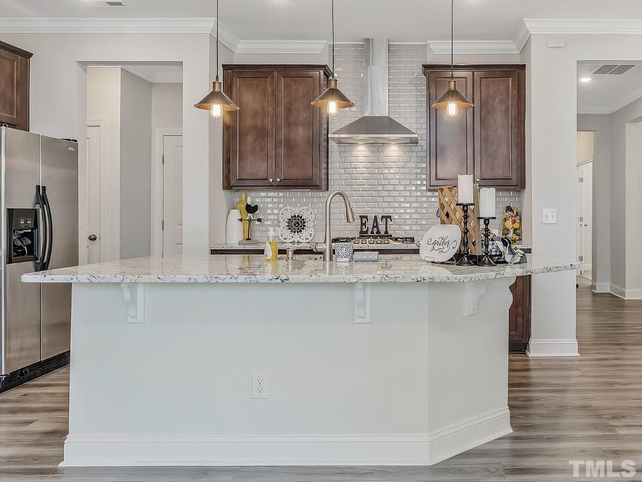 525 Ivy Arbor Way - Photo 3 of 50