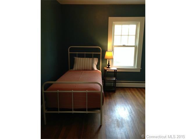 52 Hatch St - Photo 3 of 5