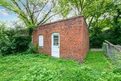 13 W Broad Rock Rd - Photo 3 of 25