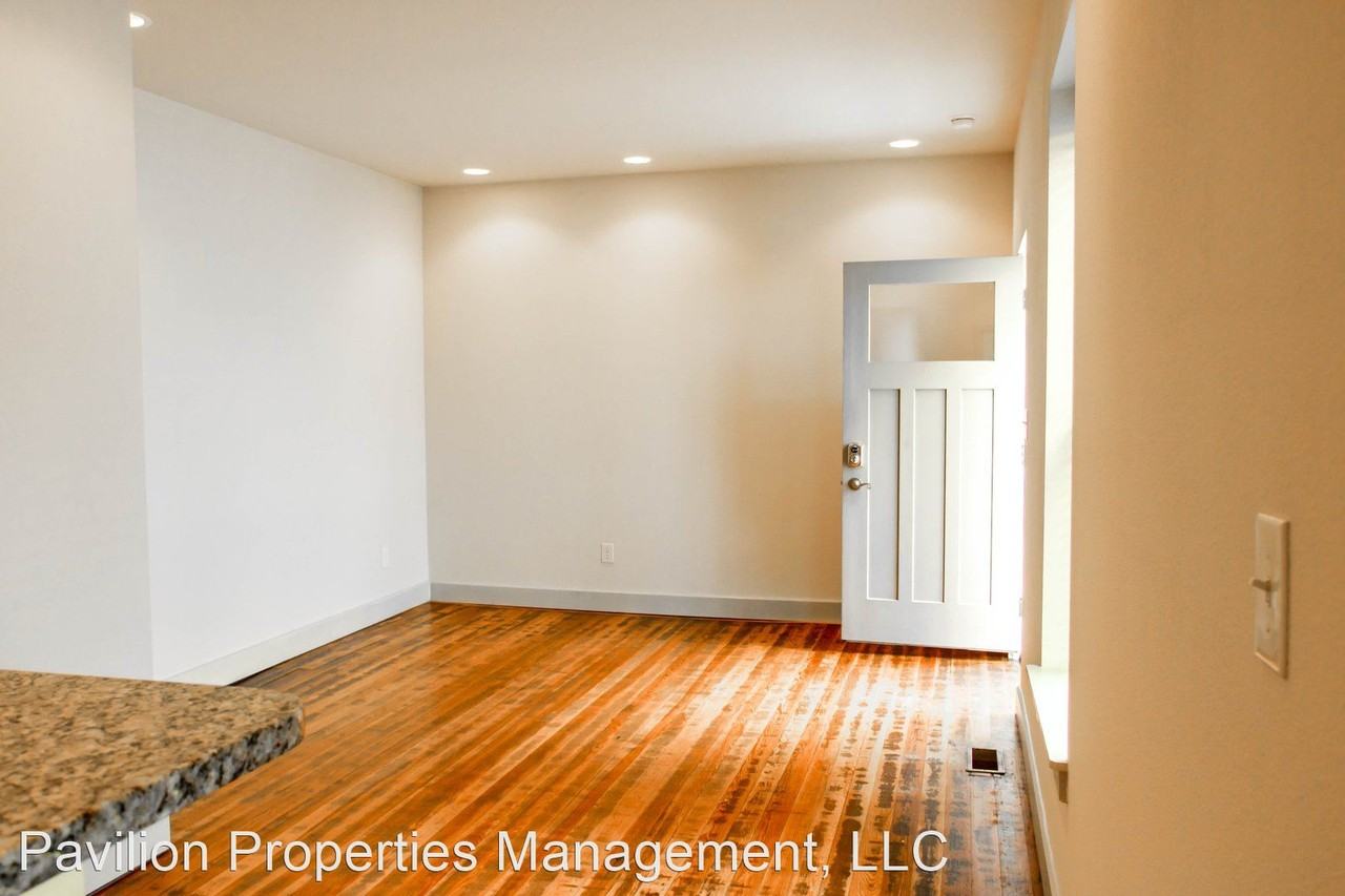 Beautiful Studio-2bedroom Apartments within 1.5 Blocks From IU Campus - Photo 2 of 5