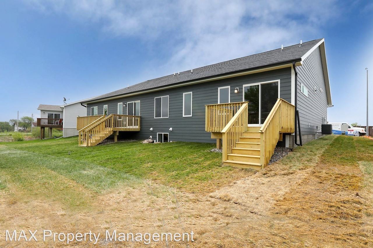 2501 Ne 6th St - Photo 3 of 47