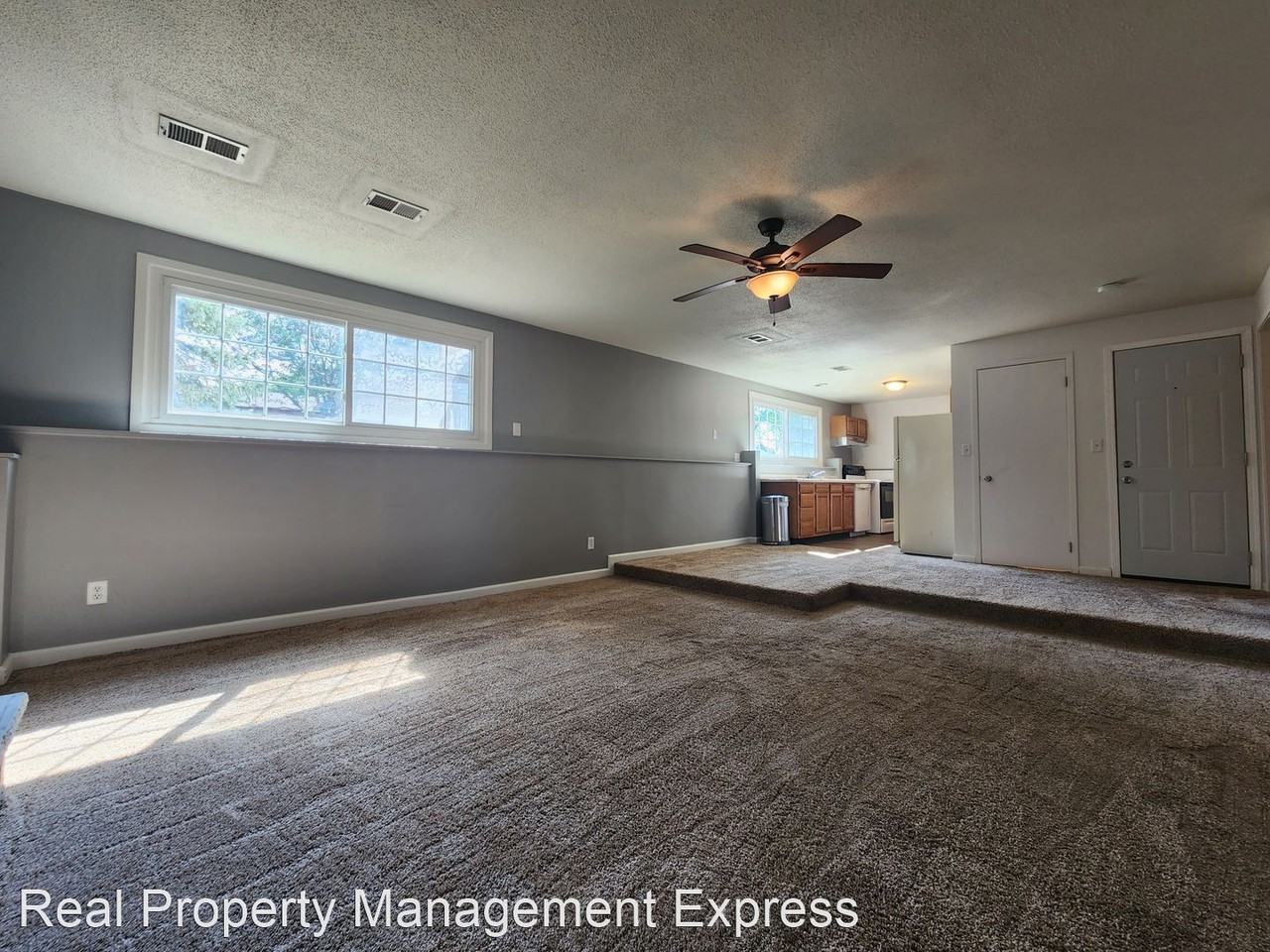 2 Bed 1 Bath Duplex - Photo 2 of 13
