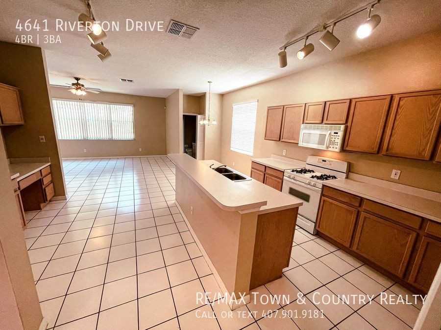 4641 Riverton Dr - Photo 7 of 36