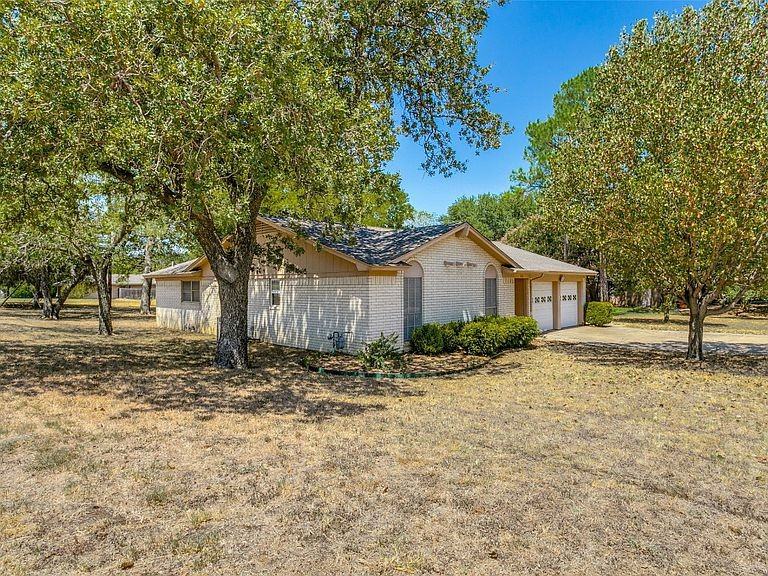 801 Charleston Dr #NA - Photo 2 of 24