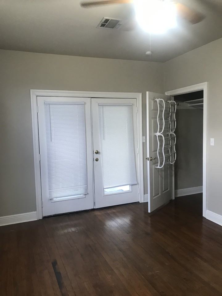 5006 Bienville St #A - Photo 3 of 12