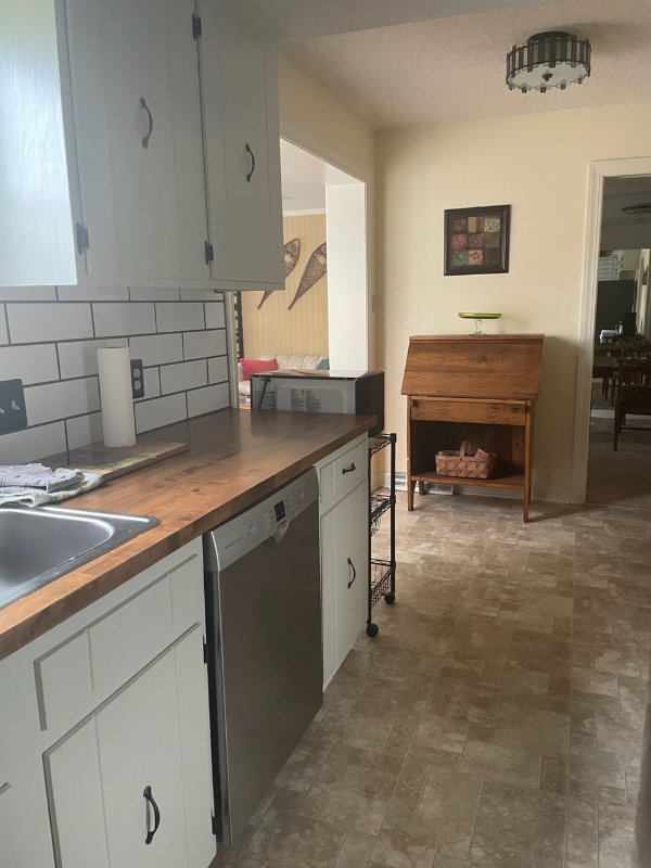 119 S Center St - Photo 3 of 14