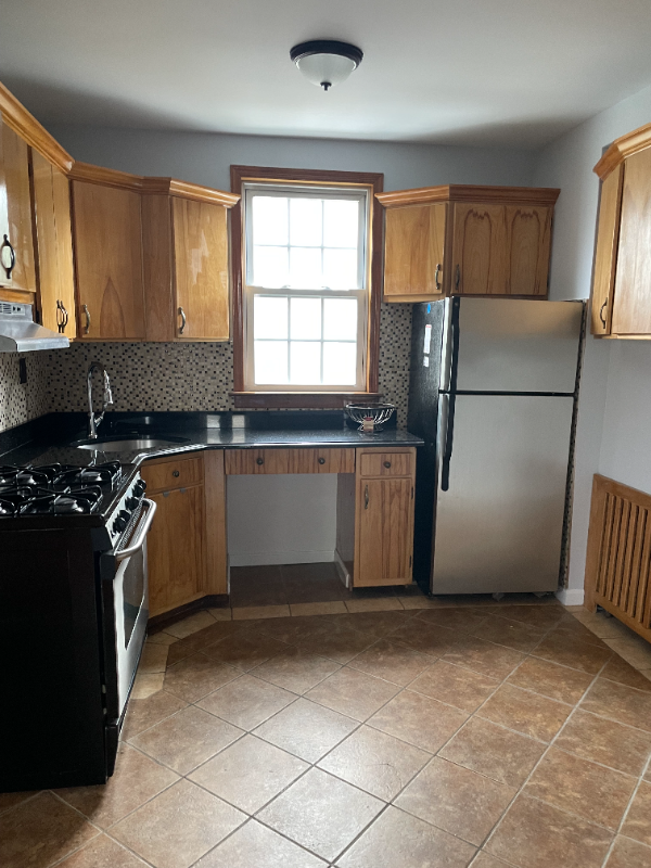 22 First St #1 - Photo 3 of 10