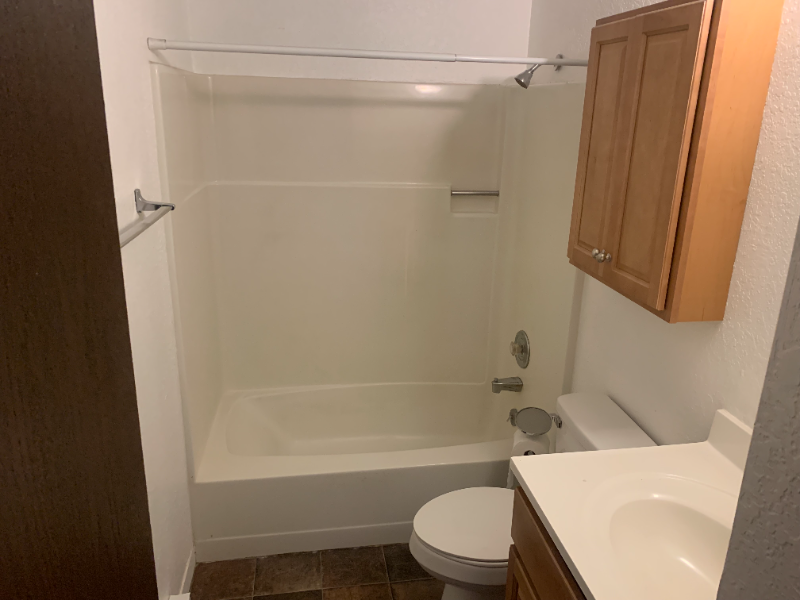 2215 9th Ave - Photo 6 of 8