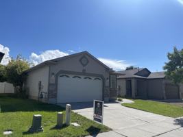 featured image of 754 N Bradford Dr #1