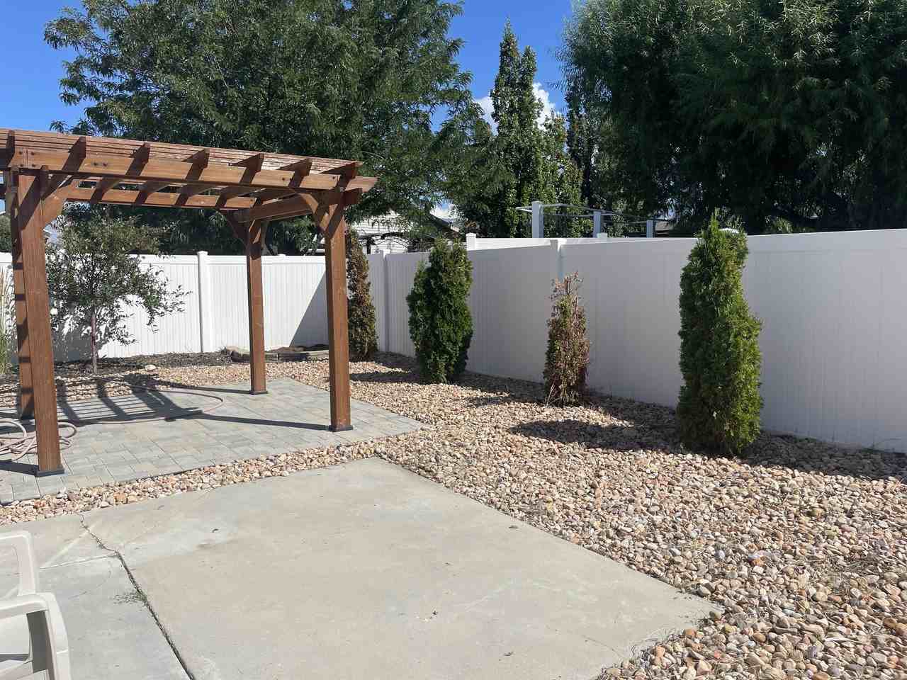 754 N Bradford Dr #1 - Photo 4 of 14